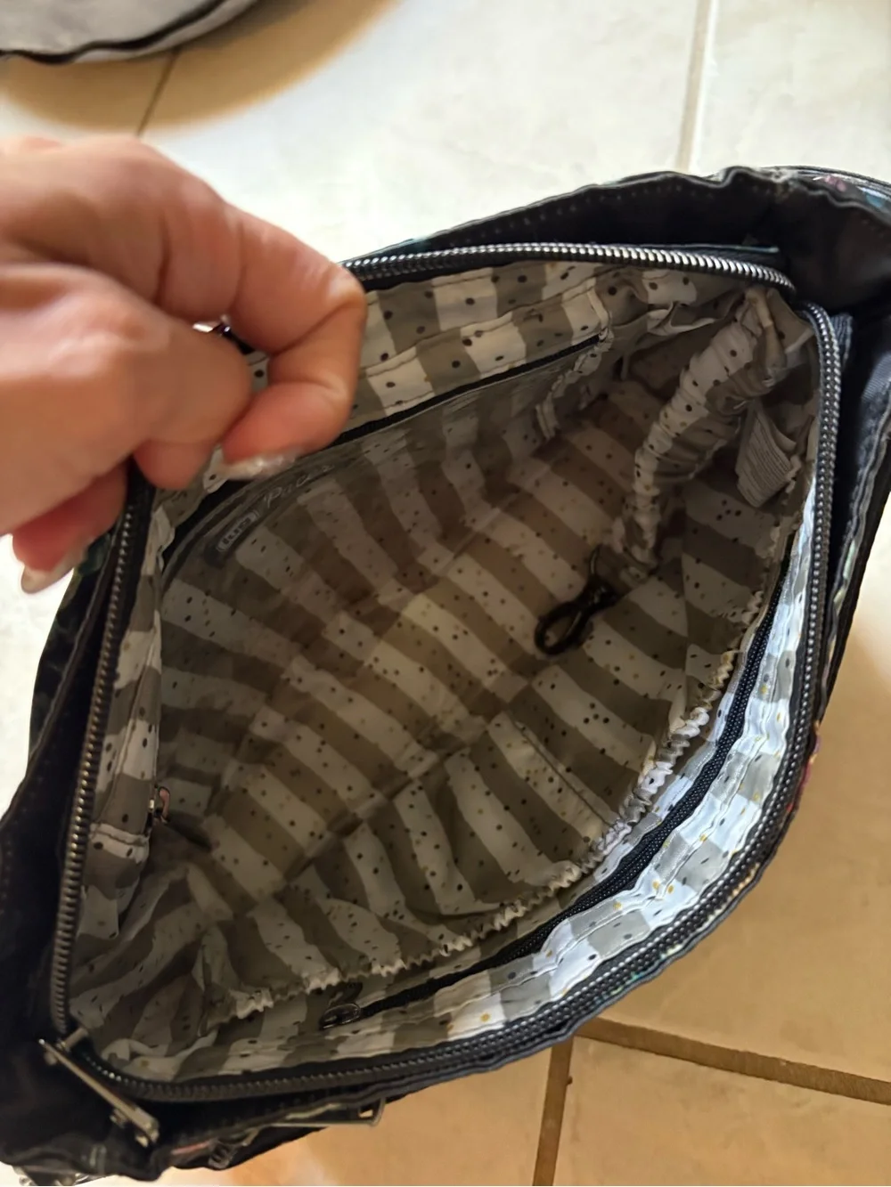 Lug Pacer crossbody - Picture 3 of 3